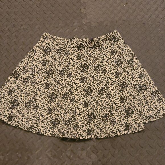 Primark Leopard print skater skirt Size 8 - Picture 1 of 3
